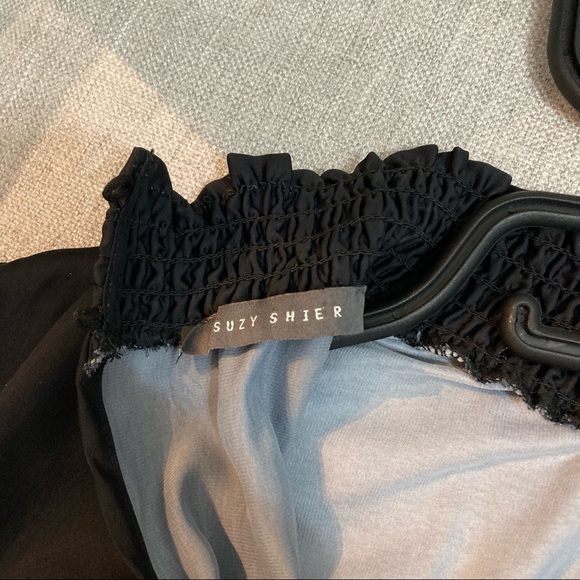 👚Suzy Shier Floral Smock Neck Long Sleeved Blouse👚 - Picture 4 of 6